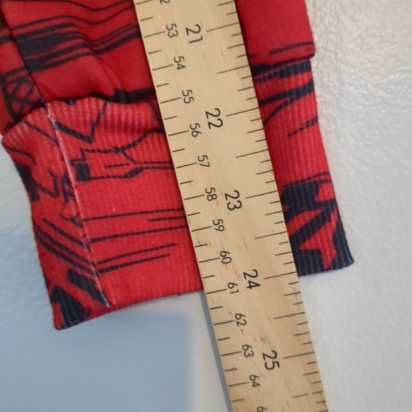 Marvel Deadpool Hoodie Graphic Logo Mens Small Red Streetwear Cosplay - Picture 9 of 9